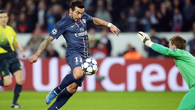 Pha lập công quý hơn vàng của Lavezzi giúp PSG đi tiếp