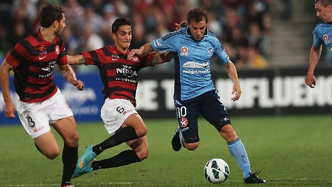 Del Piero (phải) cũng khó có thể giúp Sydney FC có điểm