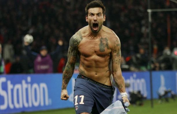 ...mà Lavezzi mới chính là cái tên được kì vọng nhiều nhất ở trận này