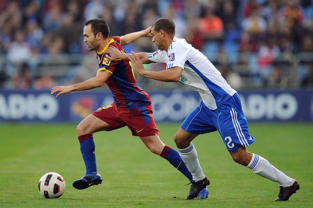 Zaragoza (sau) đuổi theo Barca cũng đủ mệt chứ chưa nói chuyện đá bóng