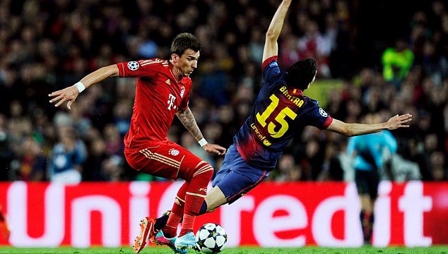 Barcelona rất khó khăn trong việc cản phá Bayern