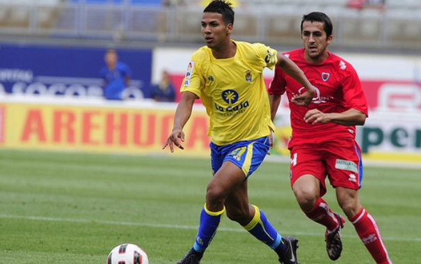 Vì play-off, Las Palmas (áo vàng) sẽ thắng