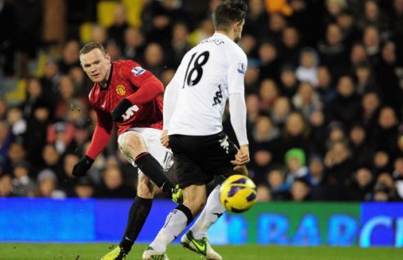 Rooney (10) lại tiếp tục tỏa sáng mang về chiến thắng cho MU