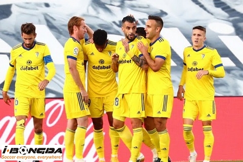 Nhận định dự đoán Cadiz vs Burnley 0h ngày 5/8