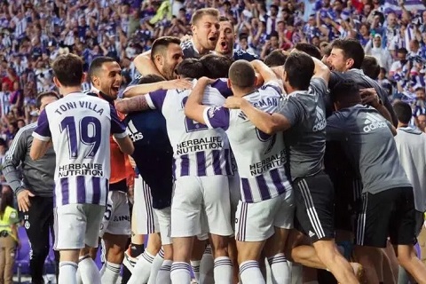 Nhận định dự đoán Valladolid vs Barcelona 2h ngày 4/5