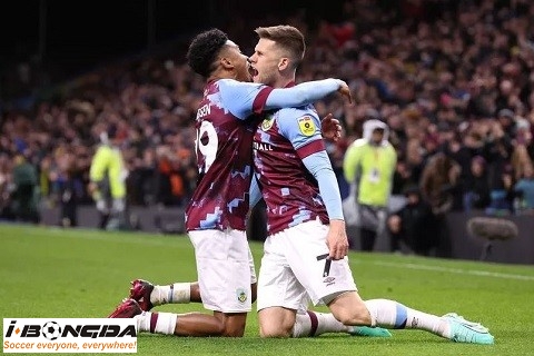 Nhận định dự đoán Burnley vs Plymouth Argyle 1h45 ngày 2/10