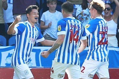 Nhận định dự đoán Tamworth vs Huddersfield Town 2h45 ngày 2/11