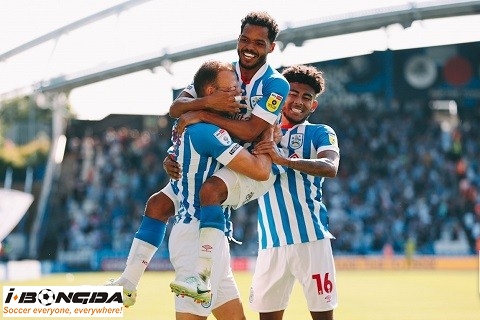 Phân tích Wycombe Wanderers vs Huddersfield Town 2h45 ngày 8/1