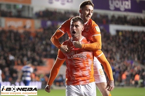 Nhận định dự đoán Stevenage Borough vs Blackpool 21h ngày 18/4