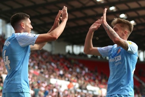 Nhận định dự đoán Oxford United vs Sunderland 21h ngày 26/4