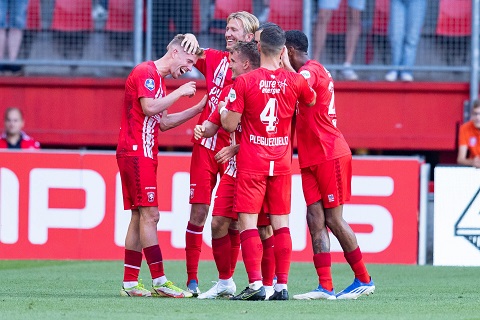 Phân tích Sparta Rotterdam vs Twente Enschede 19h30 ngày 4/5