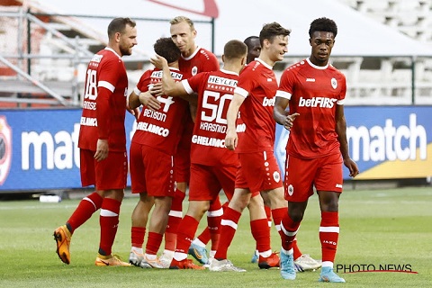 Phân tích Gent vs Royal Antwerp 18h30 ngày 11/5