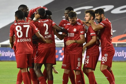 Nhận định dự đoán Sivasspor vs Bodrumspor 20h ngày 11/5