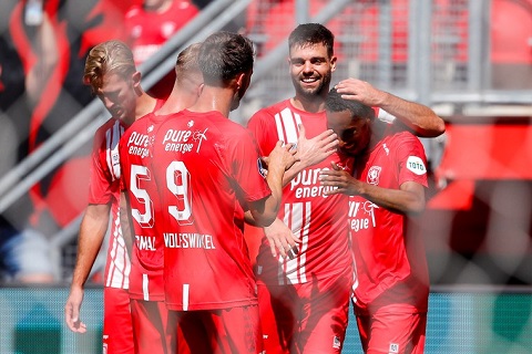 Nhận định dự đoán Zwolle vs Twente Enschede 17h15 ngày 10/8
