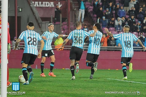 Bóng đá - Racing Club vs CA Penarol 7h30 ngày 20/8