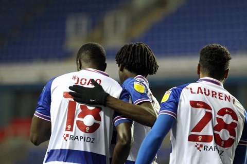 Nhận định dự đoán Reading vs Port Vale 21h ngày 30/8
