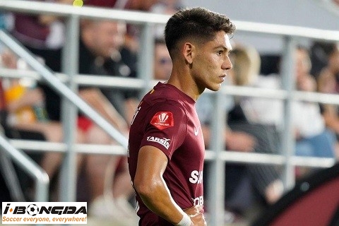 Ph&acirc;n t&iacute;ch UTA Arad vs Rapid Bucuresti 1h ng&agrave;y 8/8