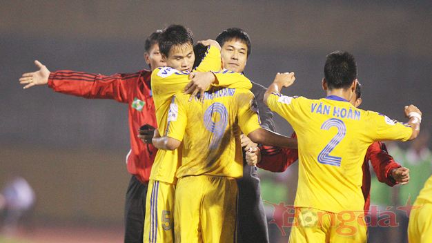 Sông Lam Nghệ An 2-2 K. Kiên Giang (Highlight vòng 8 Super League 2012)
