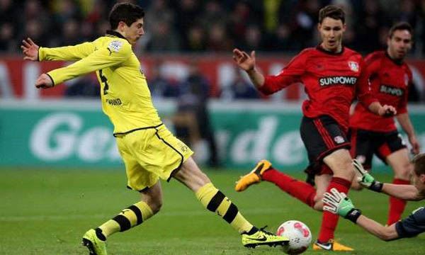 Top 3 bàn thắng đẹp nhất vòng 20, giải VĐQG Đức 2012-13