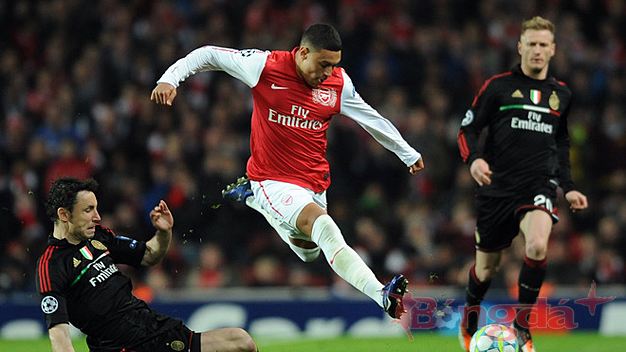 Arsenal 3-0 AC Milan (Highlight lượt về vòng 1:8, Champions League 2011-2012)