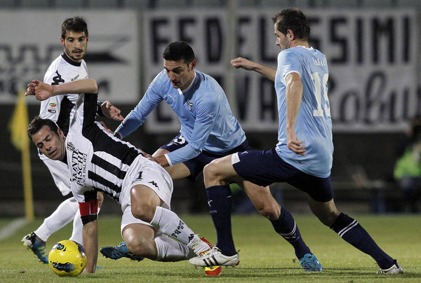 Siena 4-0 Lazio (Highlight vòng 17, Seria 2011-2012)