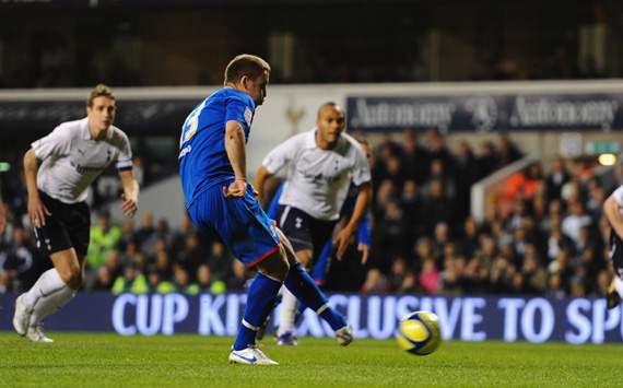 Tottenham 3-1 Stevenage (Highlight đá lại vòng 5 FA Cup 2011-12)
