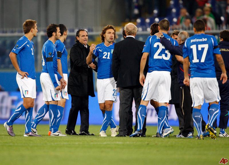 Italy và Serbia: Chia điểm