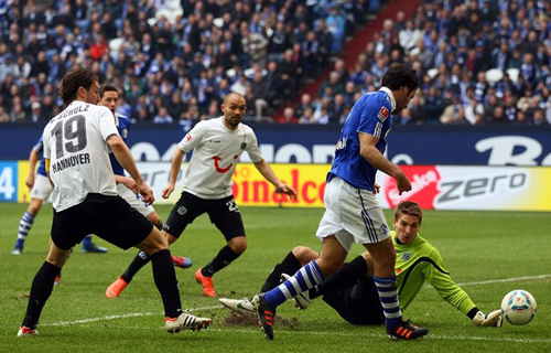 Schalke 3-0 Hannover (Highlight vòng 29, Bundesliga 2011-12)