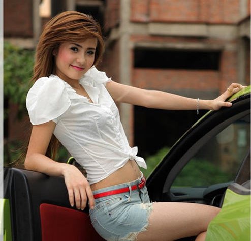Những cô em gái xinh đẹp của sao Việt 
