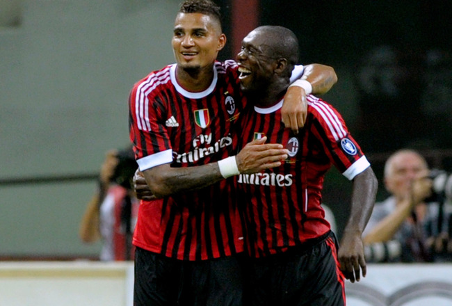 Khai mạc Serie A: AC Milan 2-2 Lazio: Khi niềm vui chia đôi! 