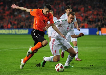 Thụy Điển 3 - 2 Hà Lan : Niềm vui vỡ òa (Bảng E, vòng loại Euro 2012)