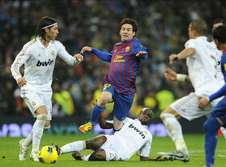 Màn trình diễn của Messi trong trận Siêu kinh điển (11-12-2011) 