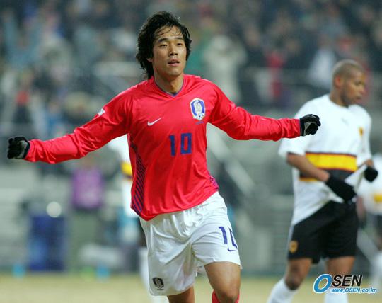 Ngôi sao Hàn Quốc của Arsenal lại tỏa sáng!