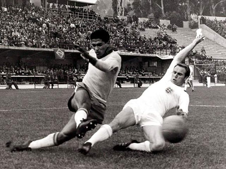 7 bàn thắng hài hước nhất World Cup 