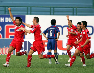 Những điểm nhấn vòng 25 V.League 