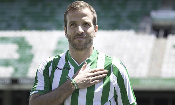 Bóng đá -  Vừa đến Real Betis, Van der Vaart đã vui bên tình duyên mới