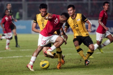 Indonesia 0-1 Malaysia (Highlight bảng A, bóng đá Nam Sea Games 26) 