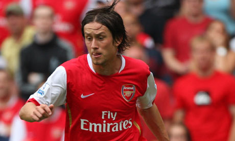 Thái độ kỳ lạ của Rosicky trong tình huống Arsenal bị thủng lưới!