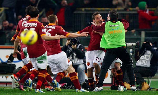 Top 10 bàn thắng đẹp nhất vòng 25, giải VĐQG Italia 2012-13