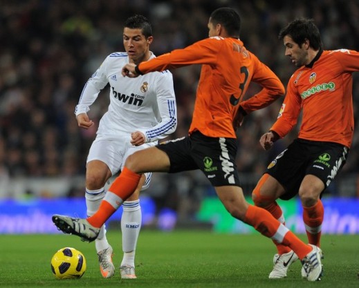 Valencia 2-3 Real Madrid (Highlight vòng 13, La Liga 2011-2012)