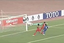 Cú sút phạt không thể cản phá!