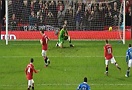 GOAL! 5-0 cho chủ nhà sau pha lập công từ chấm 11m của Berbatov (LIVE: Man Utd 5-0 Wigan)