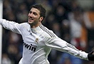 Goal! Higuain nâng tỉ số lên 2-0 cho Real (Live: Ajax Amsterdam 0-2 Real Madrid)