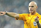 Món quà cực kỳ đặc biệt của Howard Webb!