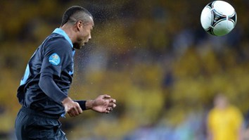 Bóng đá - Ashley Cole đi vào lịch sử Anh
