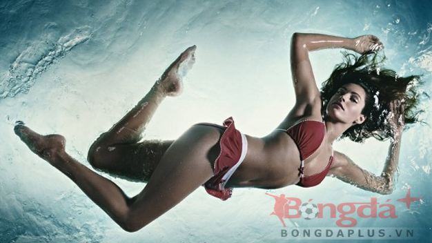 Bóng đá - Cheryl Cole đứng thứ 2 trong Top 10 Mỹ nhân nóng bỏng nhất  2012