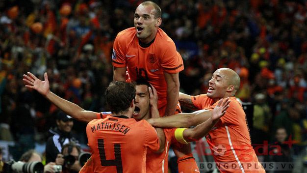 Bóng đá - Hà Lan tiết lộ danh sách sơ bộ cho EURO 2012