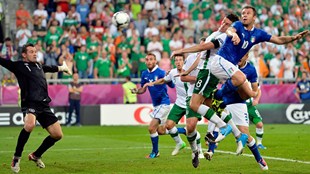 Bóng đá - TRỰC TIẾP Italia 1-0 Ireland: Cứu tinh Cassano