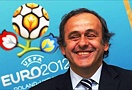 Chủ tịch UEFA chào đón sự kiện 100 ngày đếm ngược đến VCK Euro 2012