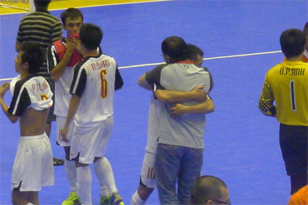 Bán kết Futsal nam SEA Games 26: ĐT Việt Nam giành quyền vào chơi trận chung kết